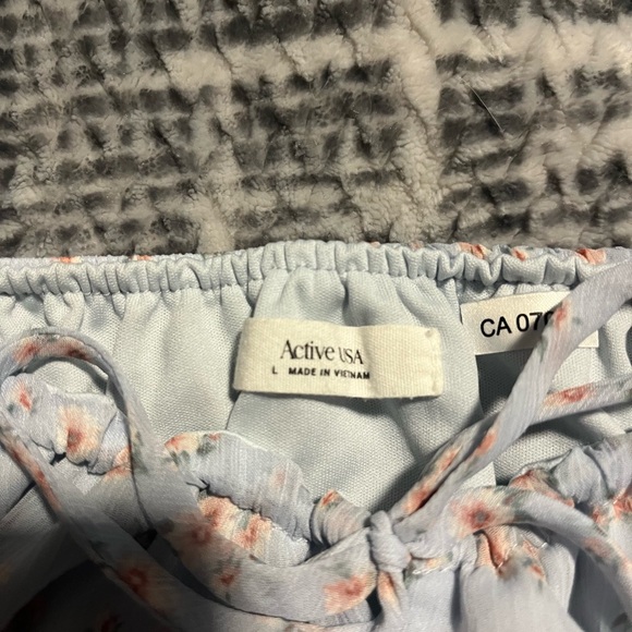 Active USA top - Picture 2 of 3